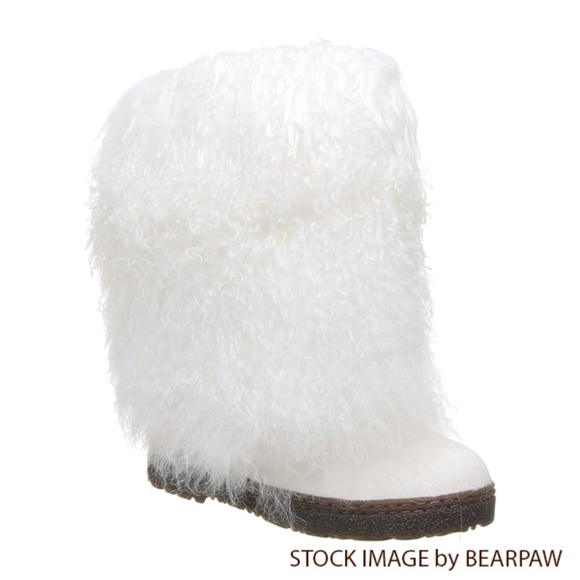 BearPaw Boetis II White - Size 8 - NWOT - Picture 2 of 10